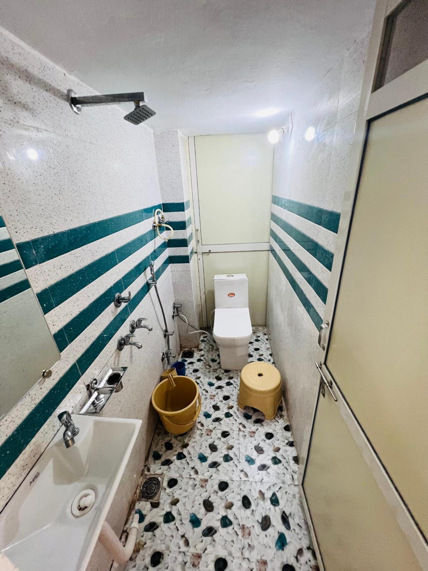 Tiwari G Home Stay Ujjain Zewnętrze zdjęcie